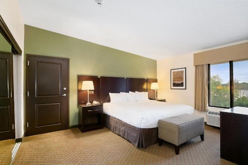 Antioch Hotel & Suites image 17