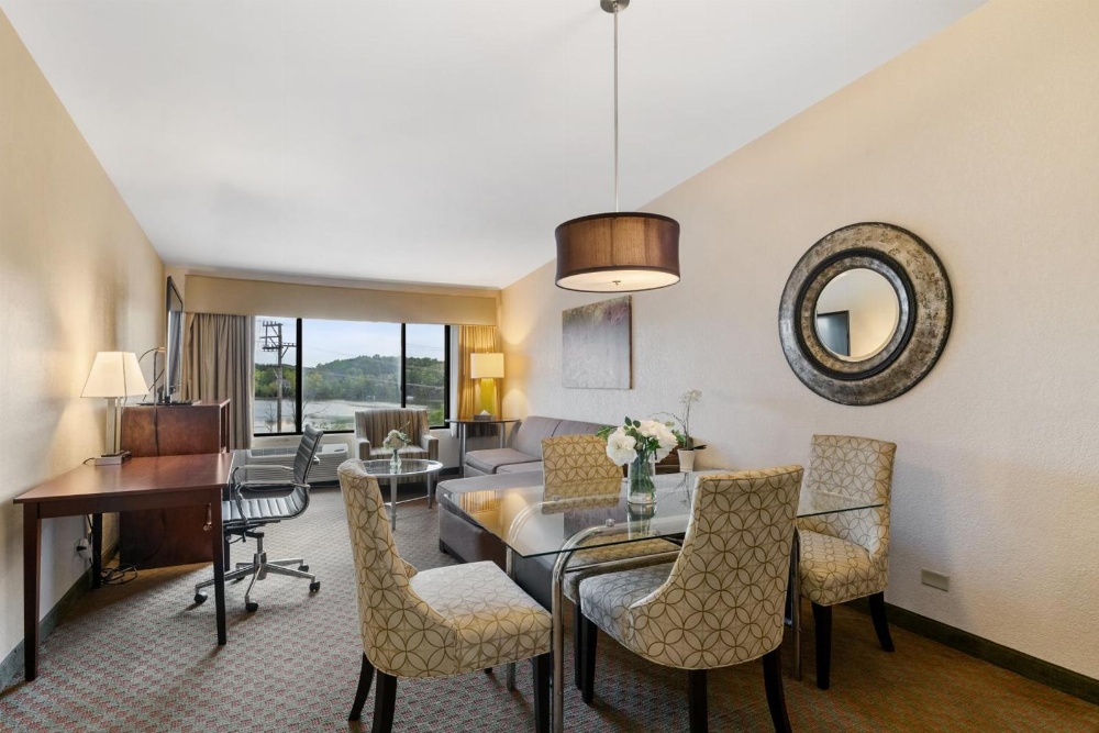 Antioch Hotel & Suites Main image